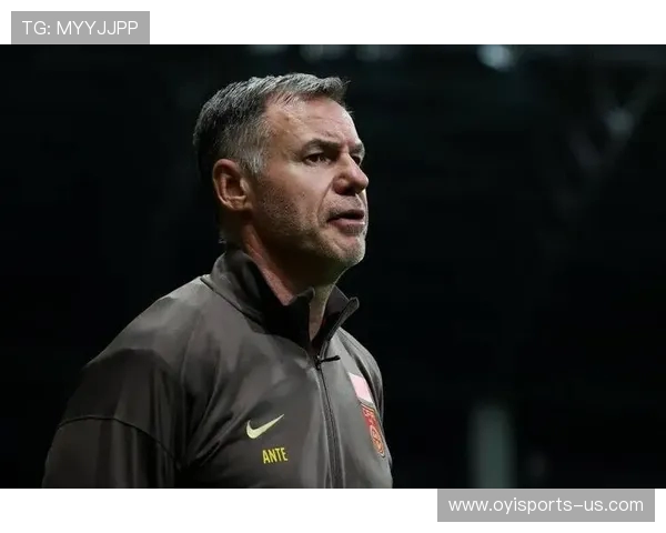 亚洲杯赛事激战正酣:各队争夺冠军荣耀,焦点对决引发全球关注 亚洲杯赛事激战正酣:各队争夺冠军荣耀,焦点对决引发全球关注