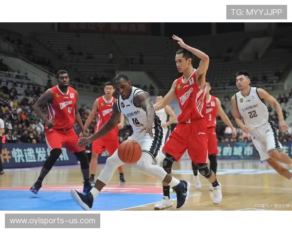 CBA精选:激烈对决与精彩瞬间,见证中国篮球巅峰对决之战 CBA精选:激烈对决与精彩瞬间,见证中国篮球巅峰对决之战